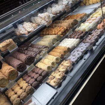 Breka Bakery & Cafe - Bakeries Near Me - Vancouver, British Columbia