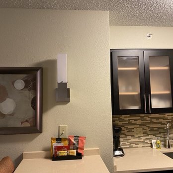 Staybridge Suites Tysons - McLean - Kitchen area in room. April, 2025. - Hotels Near Me - Mc Lean, Virginia Staybridge Suites Tysons - McLean - Kitchen area in room. April, 2025. - Hotels Near Me - Mc Lean, Virginia