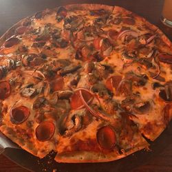 Showboat Saloon - Ghost Molly no green peppers - thin crust