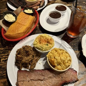 Bludso's BBQ - Pulled pork, brisket - Barbeque Near Me - Los Angeles, California