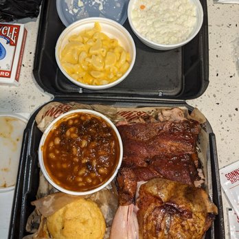 Sonny's BBQ - Sonny's sampler - Barbeque Near Me - Rock Hill, South Carolina