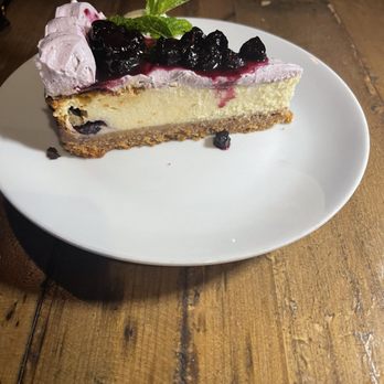 Indigo Crow - Cheesecake - American Near Me - Corrales, New Mexico