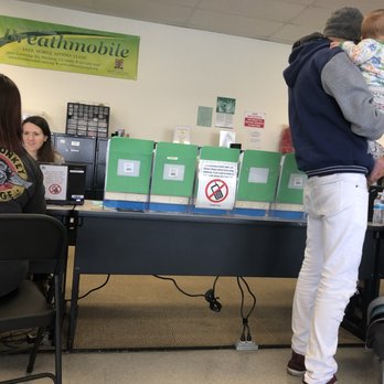 Monument Crisis Center - Thursday, January 31, 2019: desks where volunteers meet with clients. - Community Service/Non-Profit Near Me - Concord, California Monument Crisis Center - Thursday, January 31, 2019: desks where volunteers meet with clients. - Community Service/Non-Profit Near Me - Concord, California
