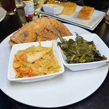 Mangos Southern Kitchen and Bar - Snapper, Fried Cabbage, Greens - Breakfast & Brunch Near Me - Tampa, Florida
