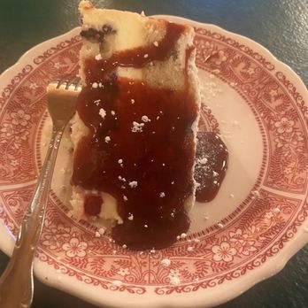 Giannini's Italian Dinners - Lemon Berry Marscapone Cake - Italian Near Me - Pine Grove, California Giannini's Italian Dinners - Lemon Berry Marscapone Cake - Italian Near Me - Pine Grove, California