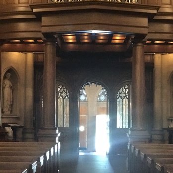 Duke University Chapel - Entrance - Churches Near Me - Durham, North Carolina