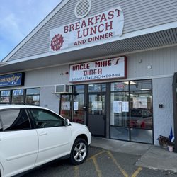 Uncle Mike’s Diner - Outside