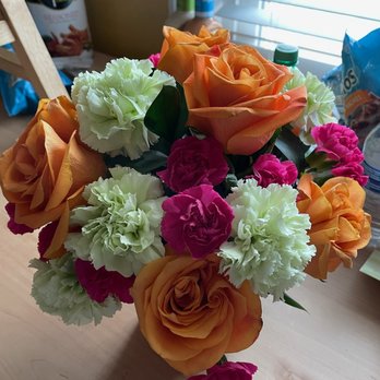 Floral Expressions - Florists Near Me - Woodbridge, New Jersey