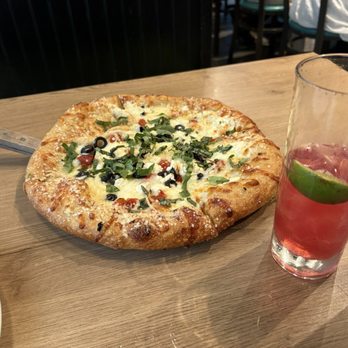 Mellow Mushroom Foley - Great white pizza - Pizza Near Me - Foley, Alabama