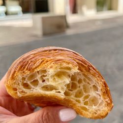Boulangerie Aixoise - Perfectly flaky croissant