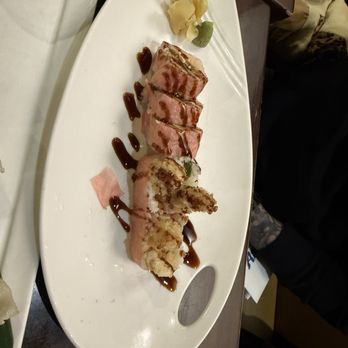 Aiko Asian Bistro - Sushi Bars Near Me - Melville, New York