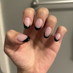 Crystal Nail Spa - Squiggly tips