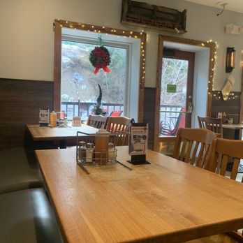 Beau Jo's - Evergreen - Pizza Near Me - Evergreen, Colorado