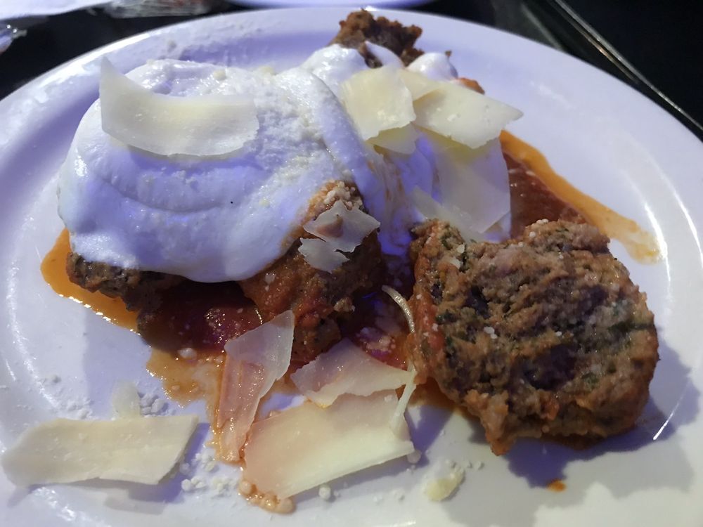 SLATE QUARRY HOTEL Updated July 2024 16 Photos & 45 Reviews 3101 Daniels Rd, Nazareth