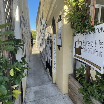 Backyard Brew - California entrance - Coffee & Tea Near Me - Palo Alto, California