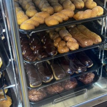 Yum Yum Donuts - Donuts - Donuts Near Me - Sacramento, California