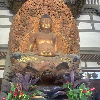 Byodo-In Temple - Buddhist Temples Near Me - Kaneohe, Hawaii