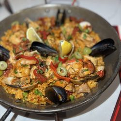 Tash - Paella Mixta