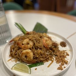Rens Cafe & Bistro - Pad Thai with Shrimp