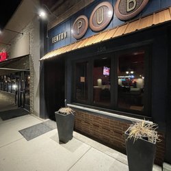 The Fenton Pub - What a fun spot!