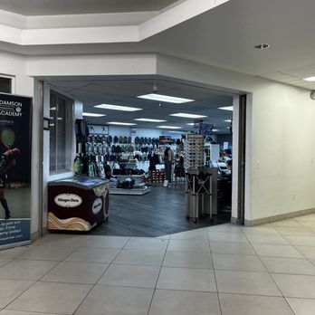 Barnes Tennis Center - Inside store - Tennis Near Me - San Diego, California Barnes Tennis Center - Inside store - Tennis Near Me - San Diego, California