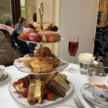 The Drawing Room - Tea Rooms Near Me - Niagara-on-the-Lake, Ontario The Drawing Room - Tea Rooms Near Me - Niagara-on-the-Lake, Ontario