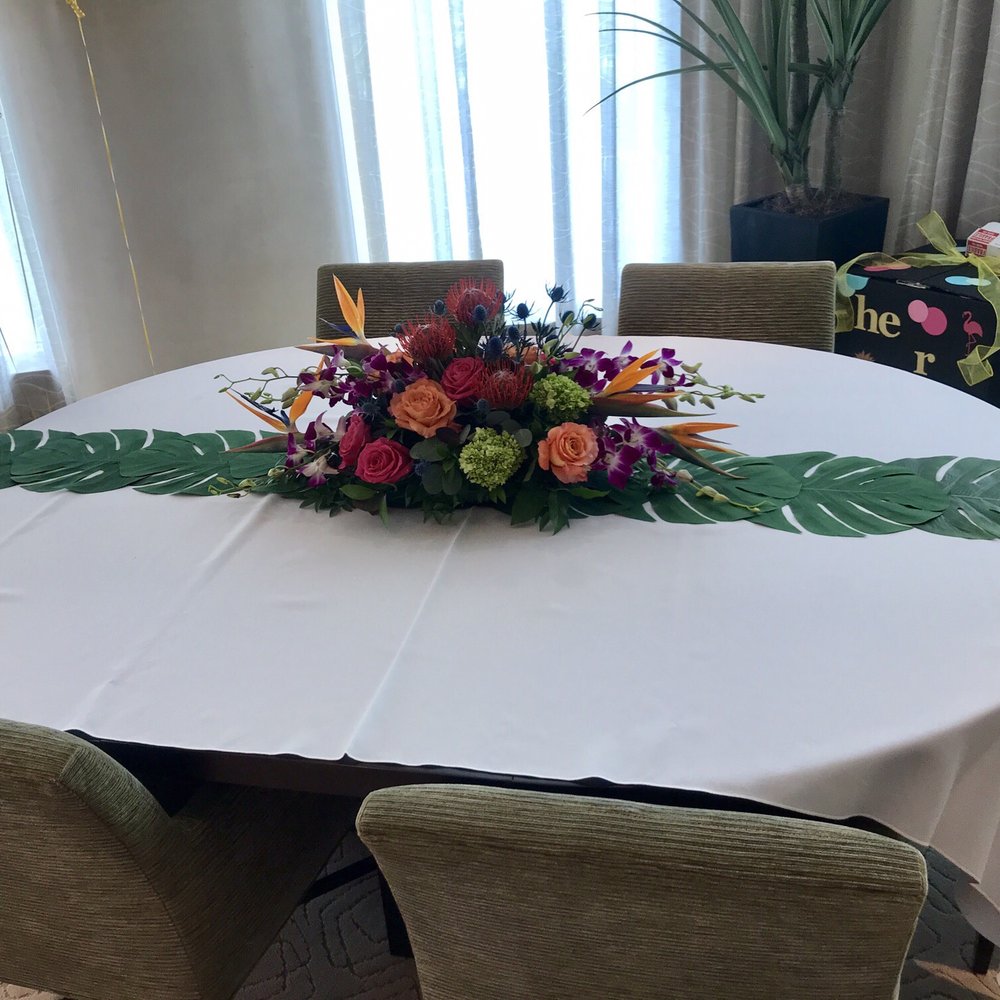 Bruce Wayne Florals - Florists Near Me - St. Petersburg, Florida