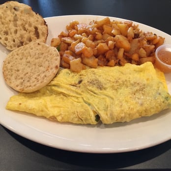 Maple Leaf Diner - Even at 3pm this Western Omelette was wonderful. - American Near Me - Dallas, Texas Maple Leaf Diner - Even at 3pm this Western Omelette was wonderful. - American Near Me - Dallas, Texas