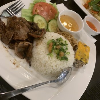 Pho Ngoc - Com tam thit nuong bi cha. It's a really good healthy brunch dish. - Vietnamese Near Me - York, Pennsylvania Pho Ngoc - Com tam thit nuong bi cha. It's a really good healthy brunch dish. - Vietnamese Near Me - York, Pennsylvania