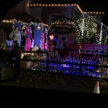Pebble Creek Christmas Lights - Local Flavor Near Me