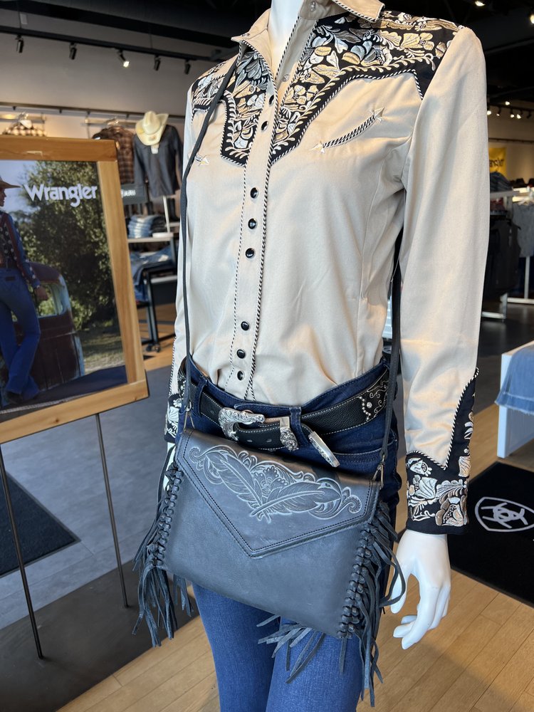 EL VAQUERO WESTERN WEAR Updated October 2024 22 Photos 811 Factorystores Dr, Napa