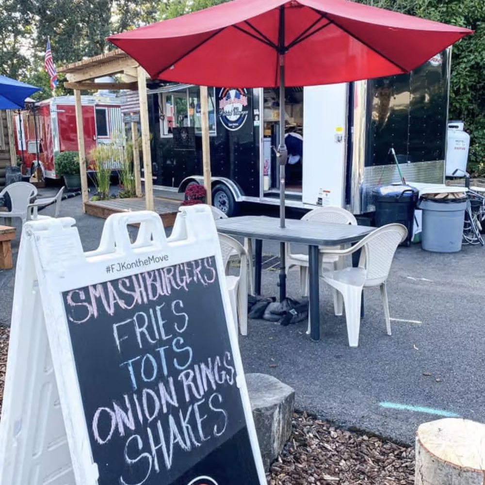 Patriot Burger - Food Cart - Food Stands Near Me - St. Helens, Oregon