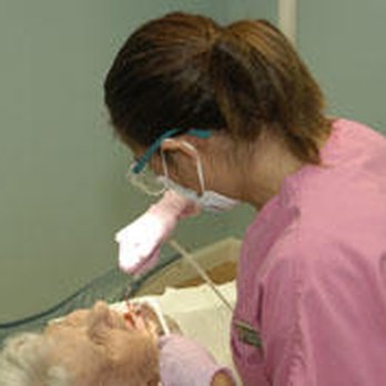Mueller Gene - Oral Surgeons Near Me - Davenport, Iowa Mueller Gene - Oral Surgeons Near Me - Davenport, Iowa