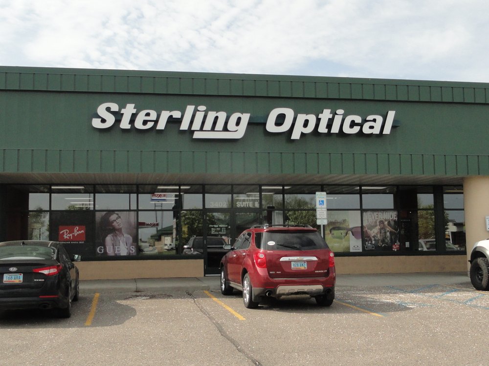 Sterling Optical - Fargo Crossroad Centre