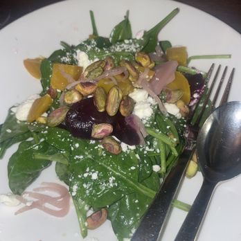 Metropolitan Grill - Spinach salad - American Near Me - Seattle, Washington