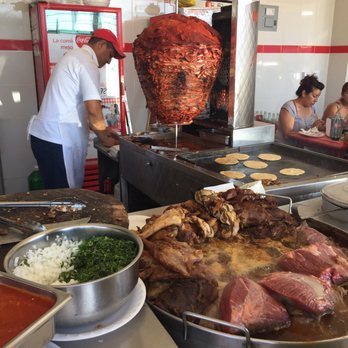 Tacos el Meño - Marinated pork ! Delightful! - Mexican Near Me - Tijuana, BCN