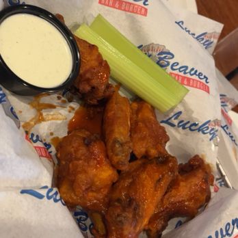 Lucky Beaver Bar & Burger - Jumbo Wings - Sports Bars Near Me - Stateline, Nevada