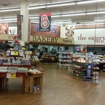 Dick's Market Centerville - the interior of the store - Grocery Near Me - Centerville, Utah Dick's Market Centerville - the interior of the store - Grocery Near Me - Centerville, Utah