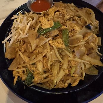 Khon Thai Kitchen By Seeda - N5 Yellow Noodle - Thai Near Me - Austin, Texas