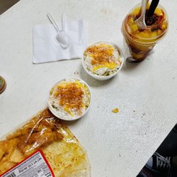 Xtra Bionicos Allexis - Churros con chile, two esquites, and mango slushy
