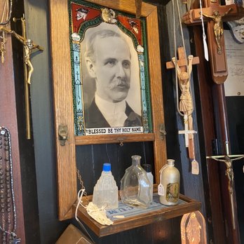 Oddities and Antiques - Antiques Near Me - Clearwater, Florida Oddities and Antiques - Antiques Near Me - Clearwater, Florida