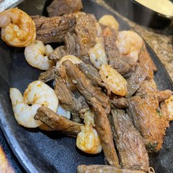 El Coyote Southwest Grill - Fajitas (meat only per preference, comes with veg)