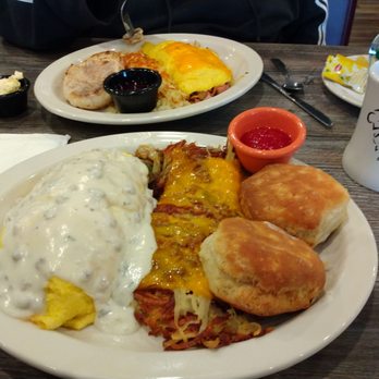 Biscuits Cafe - Country Omelet - Cafes Near Me - Oregon City, Oregon