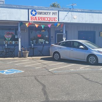 Smokey Pit Barbeque Texas Style - The front entrance - Barbeque Near Me - Auburn, California Smokey Pit Barbeque Texas Style - The front entrance - Barbeque Near Me - Auburn, California