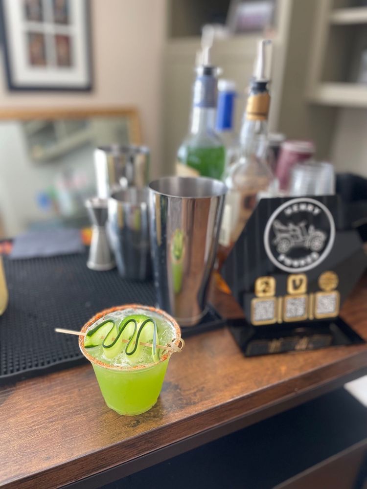 HENRY POURED MOBILE BAR 25 Photos Houston, Texas Bartenders