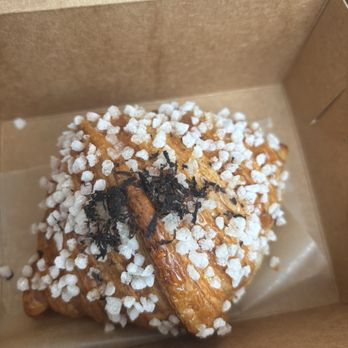Kasama - Black truffle croissant - Filipino Near Me - Chicago, Illinois