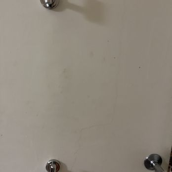 Four Points by Sheraton Pleasanton - Hard to tell, but there are oily handprints and dust on the bathroom door - Hotels Near Me - Pleasanton, California Four Points by Sheraton Pleasanton - Hard to tell, but there are oily handprints and dust on the bathroom door - Hotels Near Me - Pleasanton, California