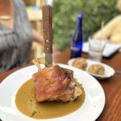 Ludwig's Biergarten - Pork knuckle