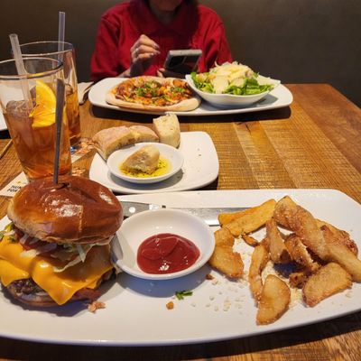 California Pizza Kitchen by null