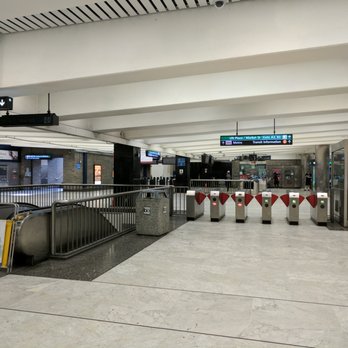 MUNI / BART Station - Civic Center - Inside. - Train Stations Near Me - San Francisco, California MUNI / BART Station - Civic Center - Inside. - Train Stations Near Me - San Francisco, California